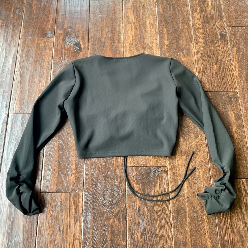 ZARA Tech Crop Top - Picture 4 of 4